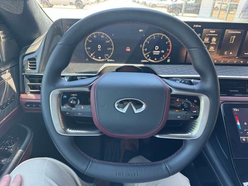 Used 2025 INFINITI QX80 Autograph AWD/4WD image 10