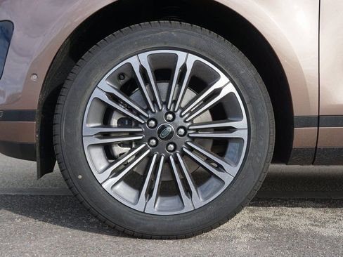 New 2025 Land Rover Range Rover Evoque S image 31