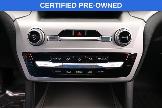 Certified 2021 Ford Explorer XLT w/ Class III Trailer Tow Package AWD/4WD image 17