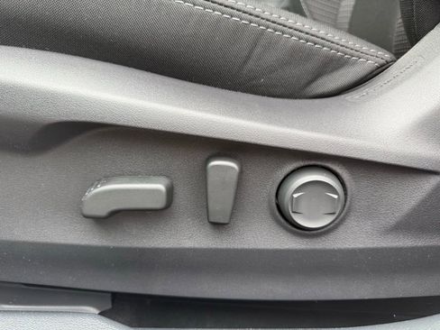 New 2025 Subaru Outback Premium image 22