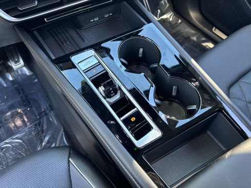 Certified 2025 Volkswagen Atlas Cross Sport SEL Premium R-Line image 23