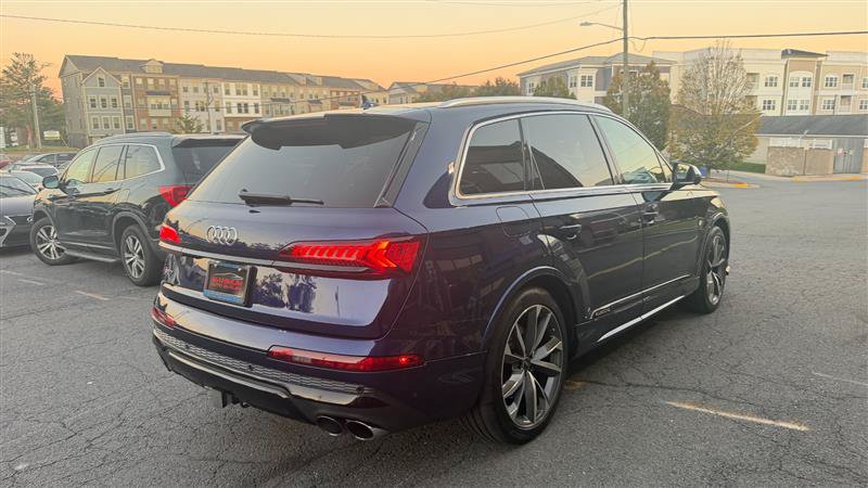 Used 2021 Audi SQ7 Premium Plus w/ Driver Assistance Package AWD/4WD image 15