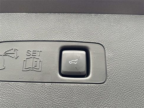 New 2026 Lincoln Corsair Reserve image 13