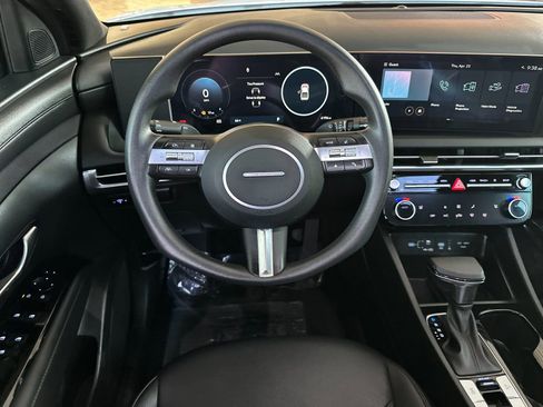 Used 2025 Hyundai Santa Cruz SEL AWD/4WD image 18