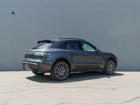 Certified 2026 Porsche Macan AWD/4WD image 7