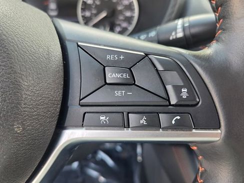 Used 2025 Nissan Sentra SR w/ SR Premium Package FWD image 30