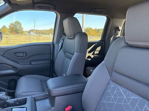 New 2026 Nissan Frontier SV image 9