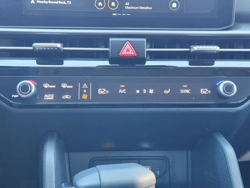 New 2026 Kia Sportage SX image 16