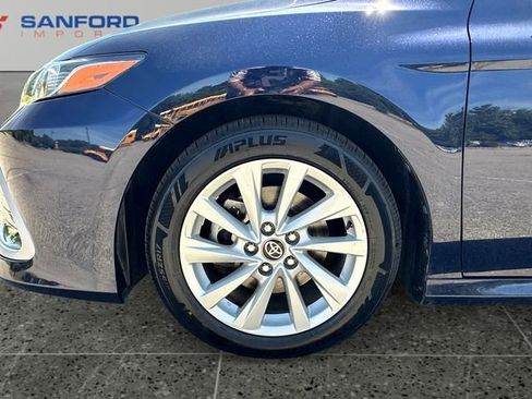 Used 2021 Toyota Camry LE FWD image 14