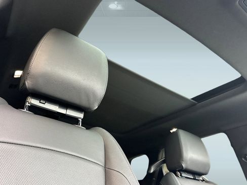 Used 2024 Land Rover Range Rover Evoque Dynamic SE image 15