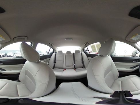 Used 2025 Nissan Altima 2.5 SV image 43