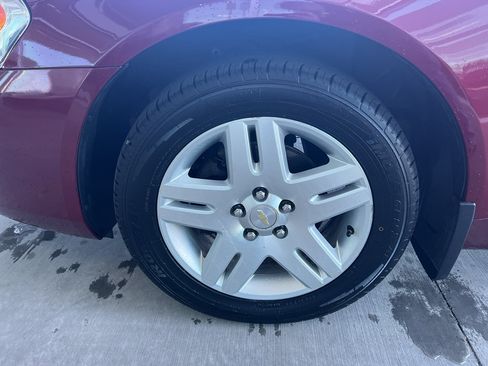 Used 2007 Chevrolet Impala LT FWD image 7