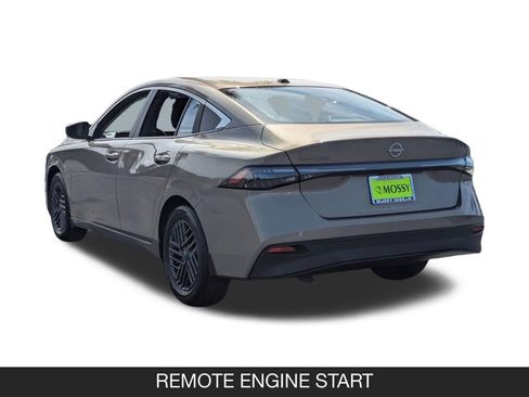 New 2026 Nissan Sentra SV w/ Floor Mat Package FWD image 7