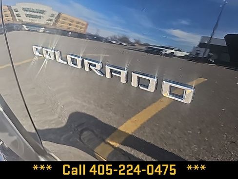 Used 2025 Chevrolet Colorado ZR2 w/ Technology Package image 24