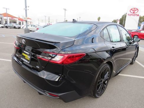 Certified 2026 Toyota Camry SE w/ Convenience Package image 10