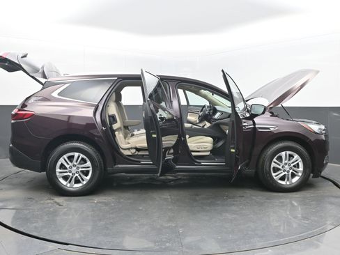 Used 2019 Buick Enclave Essence image 45