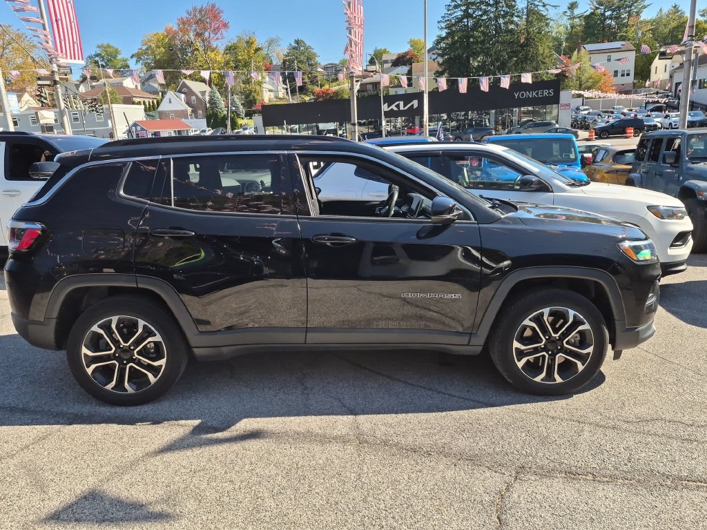 Used 2023 Jeep Compass Limited AWD/4WD image 4