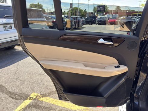 Used 2019 Mercedes-Benz GLS 450 4MATIC w/ Premium 1 Package image 28
