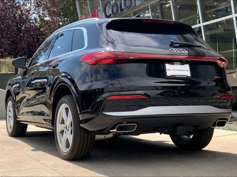 New 2025 Audi Q5 Premium Plus image 3