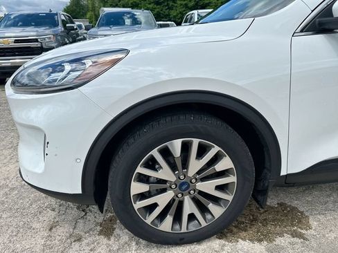 Used 2020 Ford Escape Titanium AWD/4WD image 37