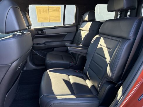 Used 2025 Hyundai Santa Fe Calligraphy image 13