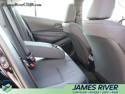 Used 2026 Toyota Corolla LE FWD image 12