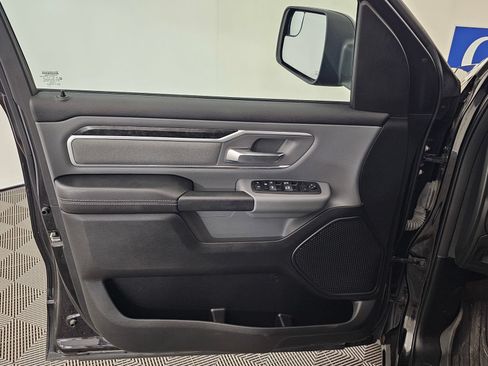 Used 2023 RAM 1500 Big Horn AWD/4WD image 2