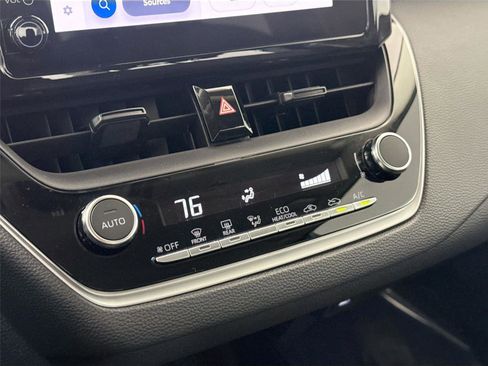 Certified 2023 Toyota Corolla LE image 24