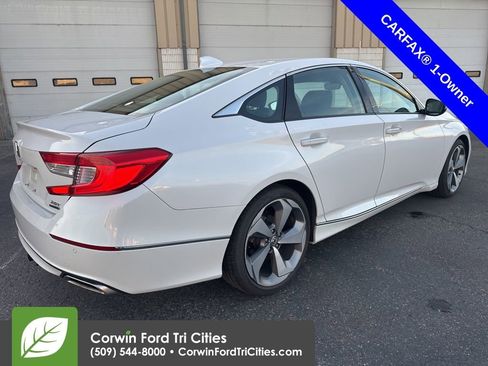 Used 2019 Honda Accord Touring image 7