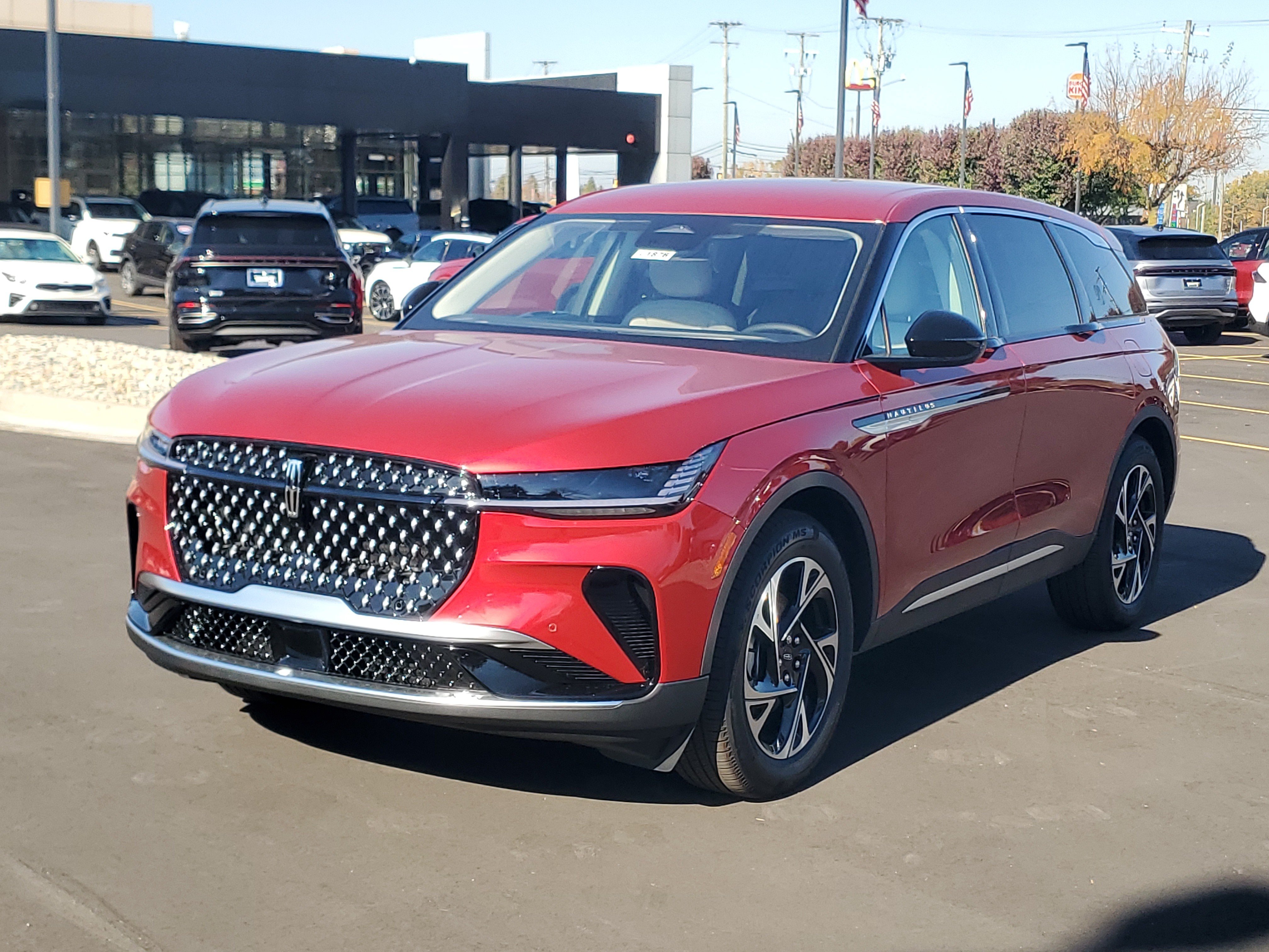 New 2026 Lincoln Nautilus Premier AWD/4WD image 2