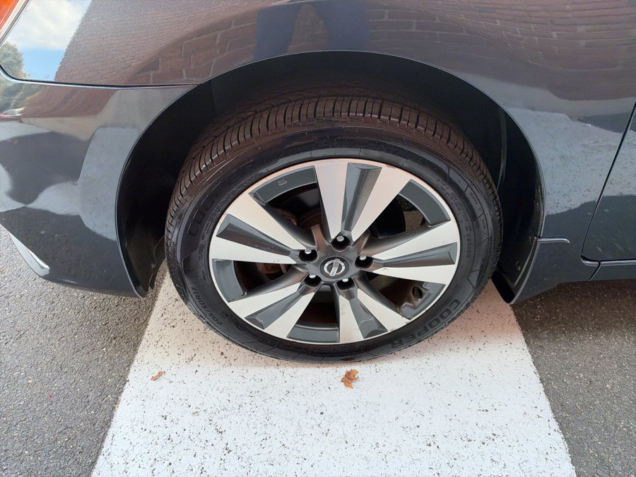Used 2017 Nissan Sentra SL FWD image 9
