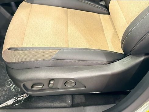 New 2026 Chevrolet Equinox ACTIV w/ Safety and Technology Package AWD/4WD image 20
