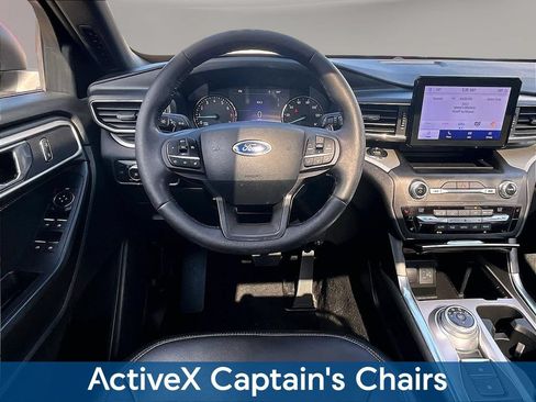 Used 2020 Ford Explorer XLT w/ Equipment Group 202A AWD/4WD image 11