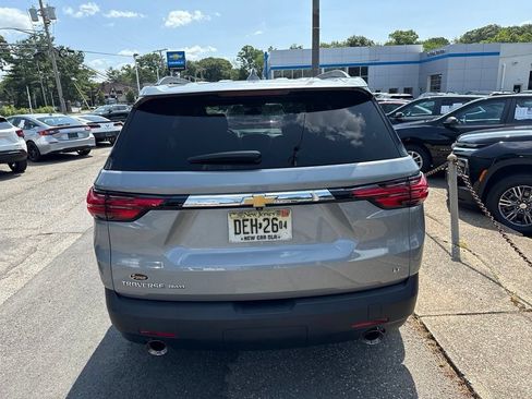 Used 2023 Chevrolet Traverse LT AWD/4WD image 8