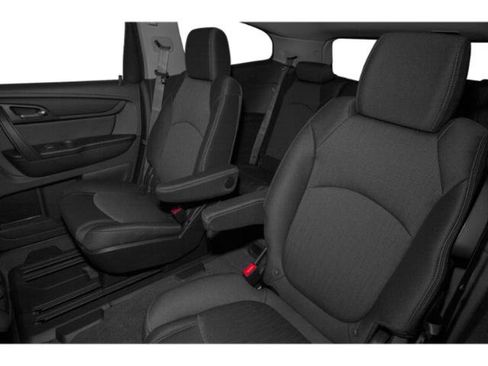 Used 2015 Chevrolet Traverse LT w/ LPO, 'HIT The Road' Package image 17