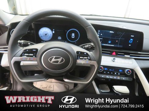 New 2026 Hyundai Elantra Limited FWD image 12
