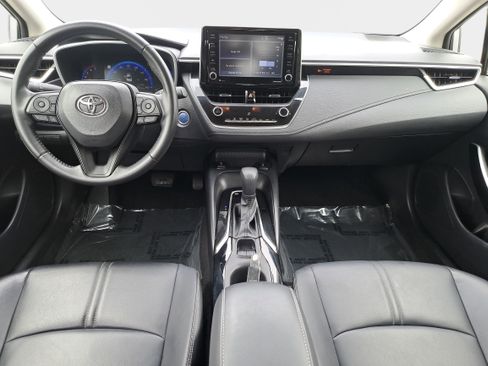 Used 2022 Toyota Corolla LE w/ Premium Interior Package FWD image 9