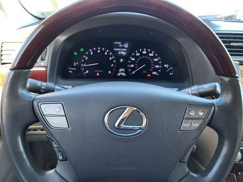 Used 2011 Lexus LS 460 L image 19
