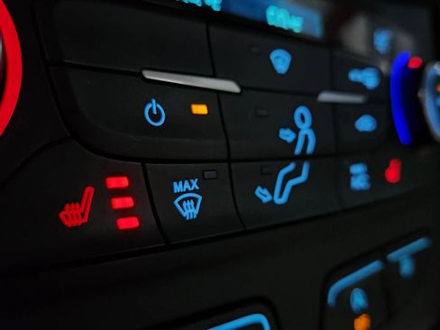 Used 2017 Ford Escape Titanium image 36