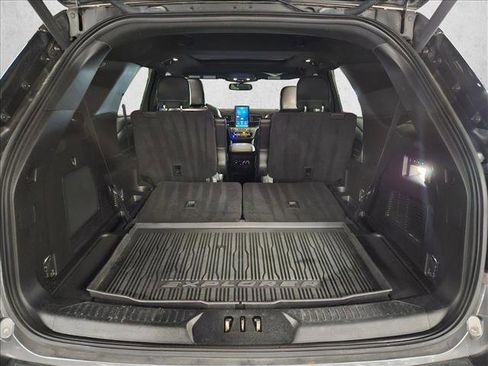 Used 2020 Ford Explorer ST w/ ST High-Performance Pack AWD/4WD image 6