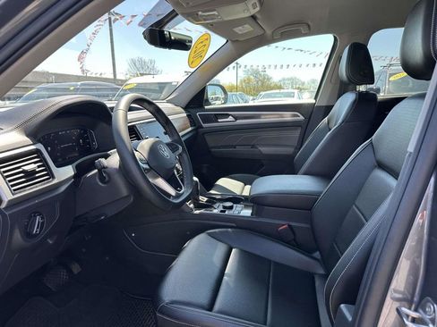 Used 2023 Volkswagen Atlas SE AWD/4WD image 14