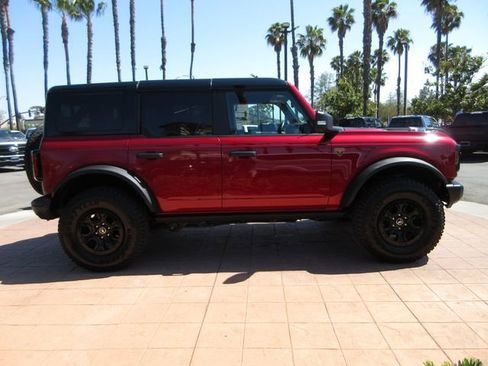 Certified 2025 Ford Bronco Badlands AWD/4WD image 5