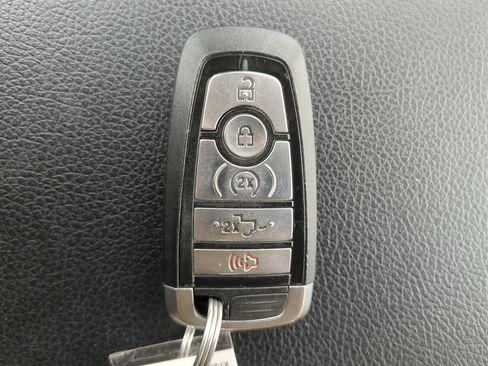 Used 2021 Ford F250 Lariat w/ Lariat Ultimate Package image 34