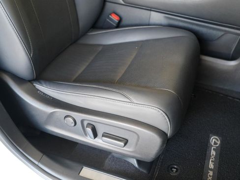 Used 2020 Lexus RX 350L FWD w/ Premium Package image 31