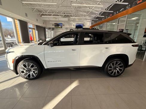 New 2025 Jeep Wagoneer S Limited image 5