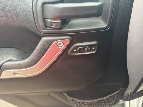 Used 2012 Jeep Wrangler Sahara w/ Dual Top Group image 14