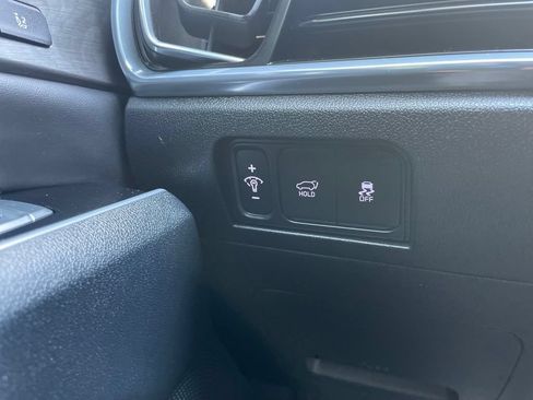 Certified 2025 Kia Sorento SX Prestige AWD/4WD image 11