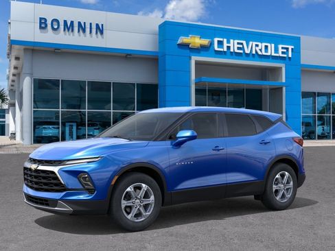 New 2026 Chevrolet Blazer LT FWD image 3