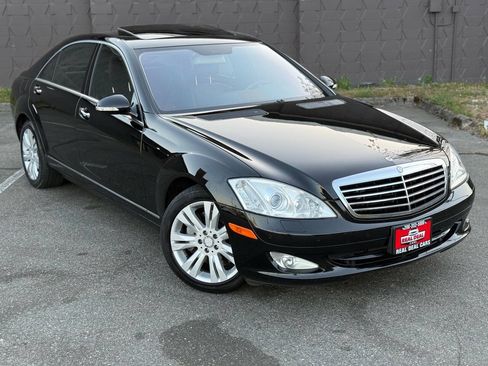 Used 2009 Mercedes-Benz S 550 4MATIC image 3