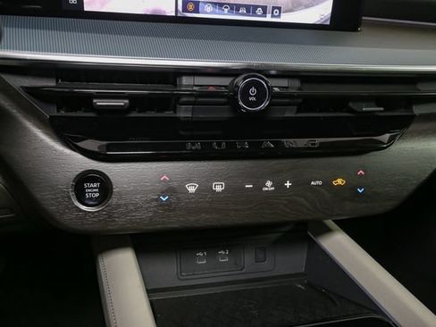 Used 2025 Nissan Murano SL w/ Cargo Package AWD/4WD image 27
